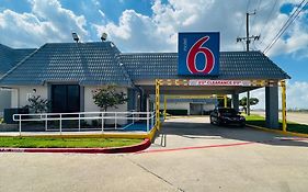 Motel 6-Duncanville, Tx - Dallas